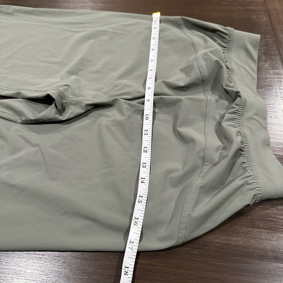 Lululemon Adapted State High-Rise Jogger in Forest Green | Full Length | Size 2 - Picture 8 of 10